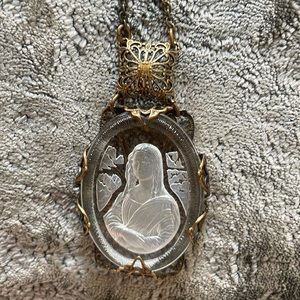 Mona Lisa Vintage Intaglio Glass Necklace